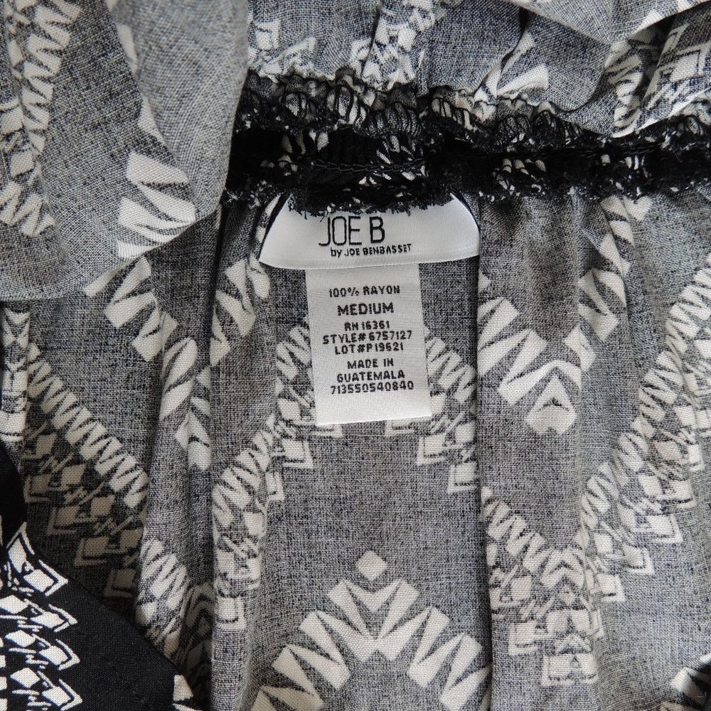 Joe B Black and White Chevron Skirt - Picture 4 of 4